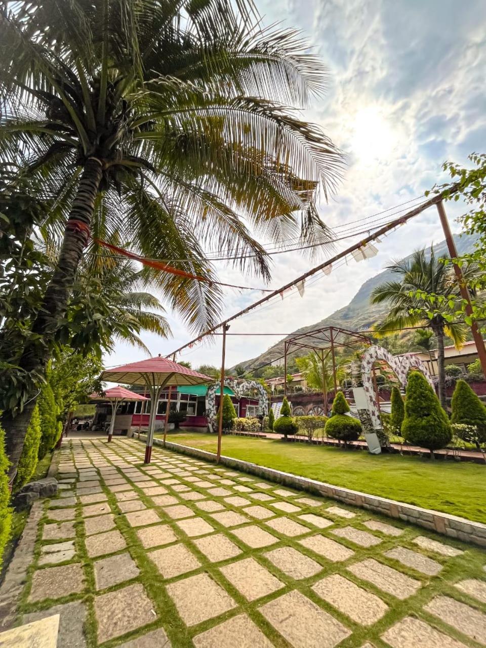Madhura Agro Tourism Wai Exterior photo